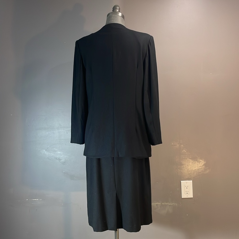 Pure Virgin wool black Womens suit size 12 MADE IN CANADA fully lined suit - Picture 7 of 17